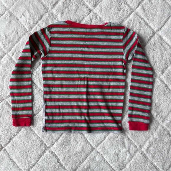 Elf on The Shelf | #Believe Green & Red 2-Piece Striped Pajama Set | Size 6 - Picture 4 of 14